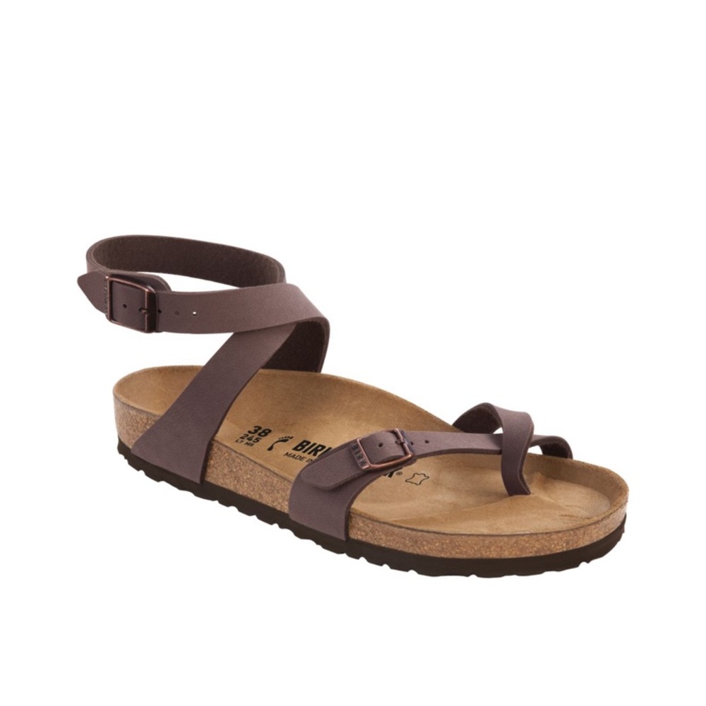 Yara strapped Birkenstock’s size 38